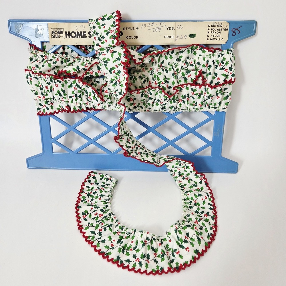 Vintage Christmas Ruffled Cotton Fabric Trim Holly Berry Red Crochet Trim
